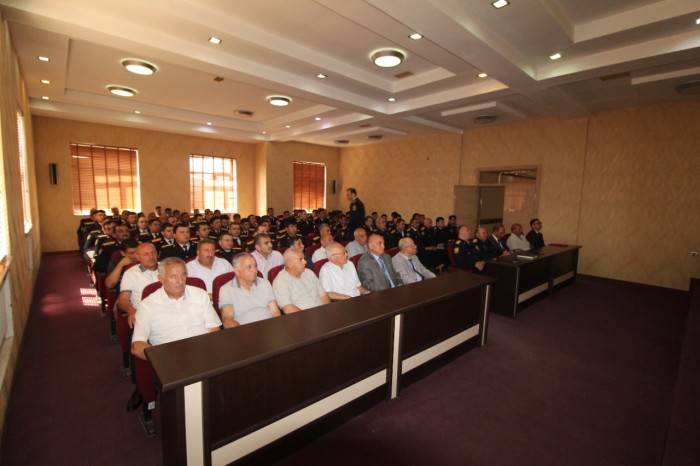 İcra başçısı bir qrup polis əməkdaşını təltif etdi - FOTOLAR